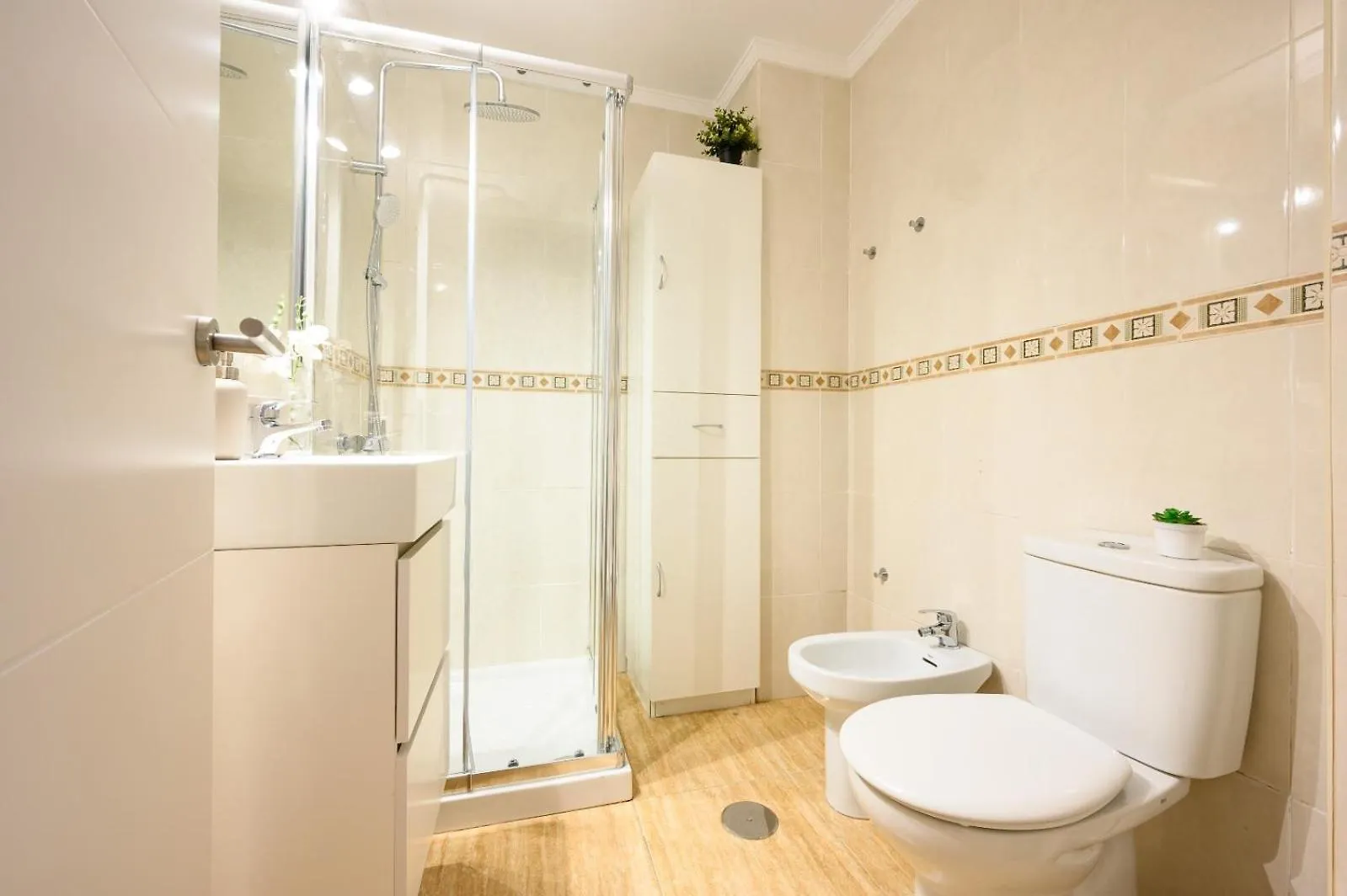 El Yate In Front Of The Sea By 10Tosea Apartment Fuengirola
